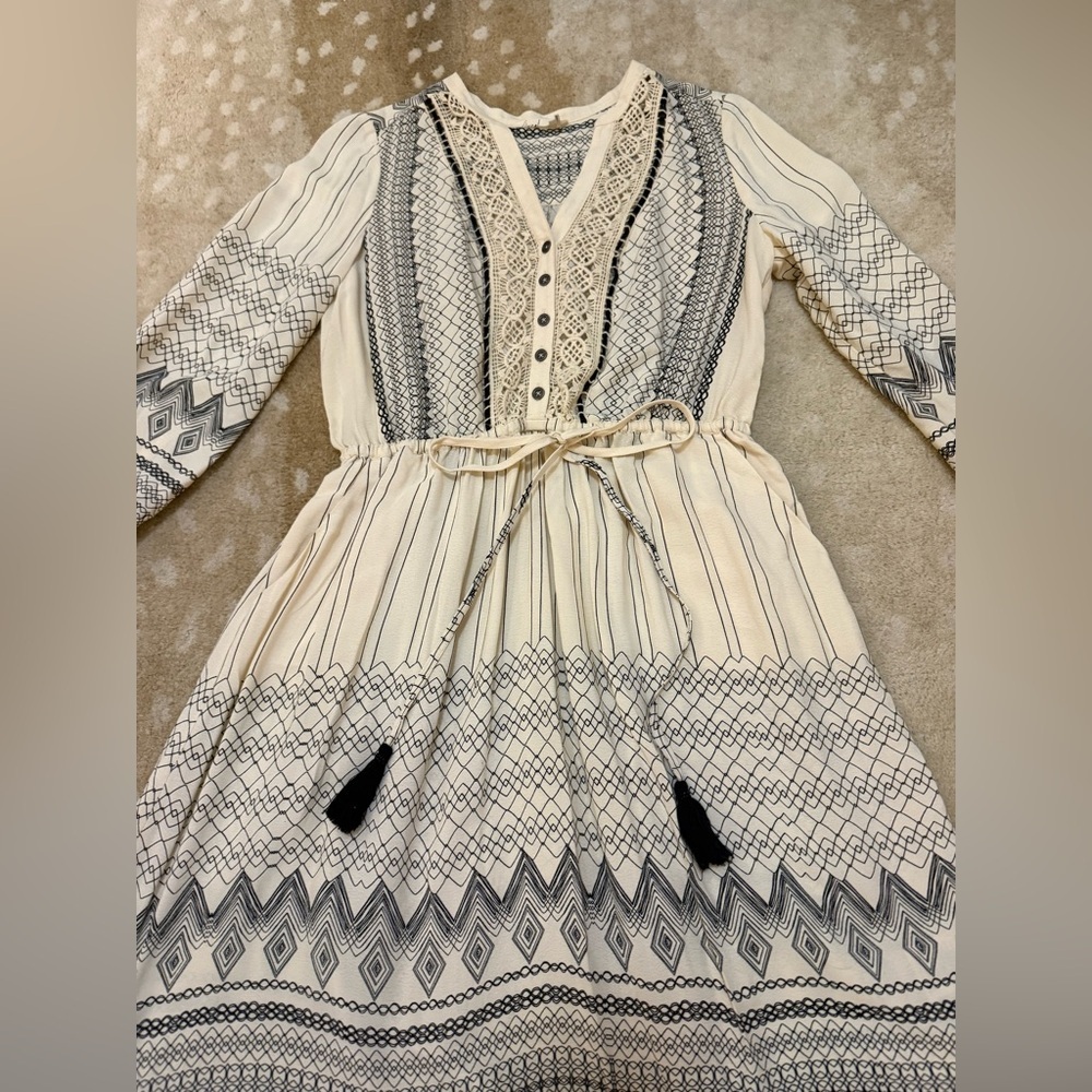 Floreat Anthropologie beige black bohemian Aztec crochet dress women’s size 2 - Picture 5 of 10